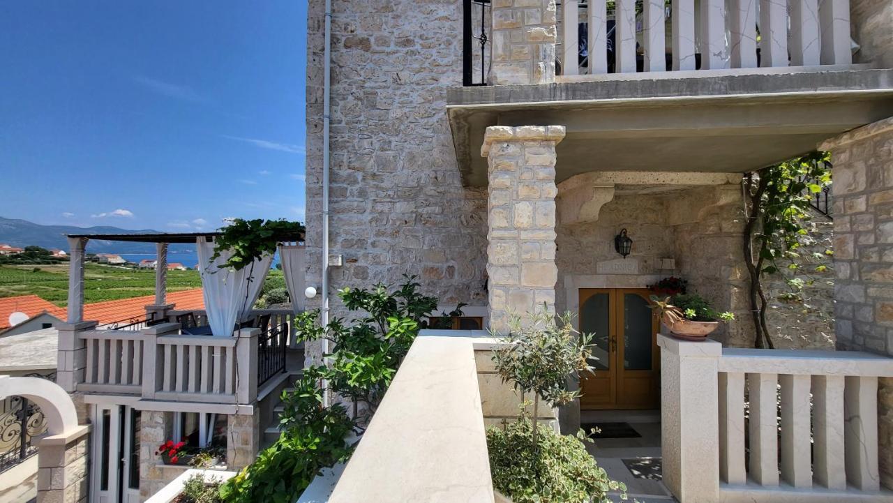 Stone House Apartments Didini Dvori Lumbarda Exteriér fotografie